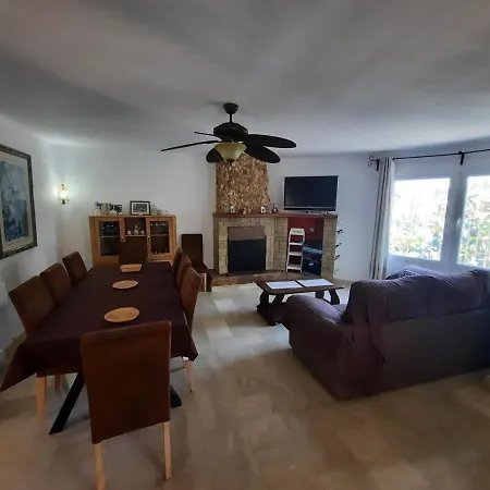 بيت للعطل Casa Maifred *